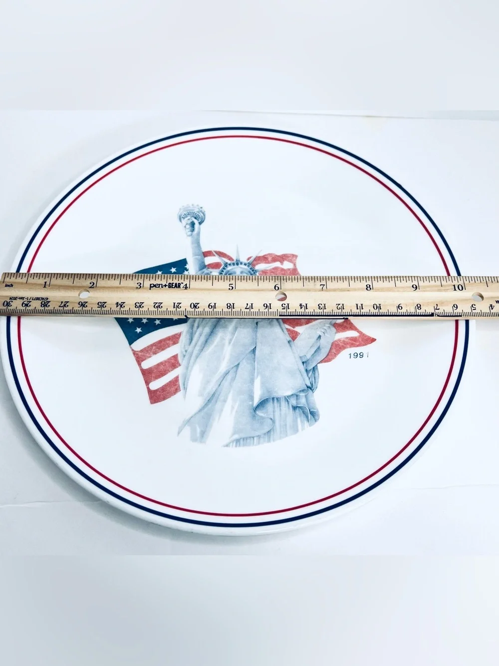 Vintage Corelle 1991 Statue of Liberty American Flag Dinner Plate 10.25”